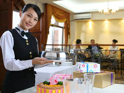 餐饮服务的16个“怎么办”，服务员这样应变就对了！